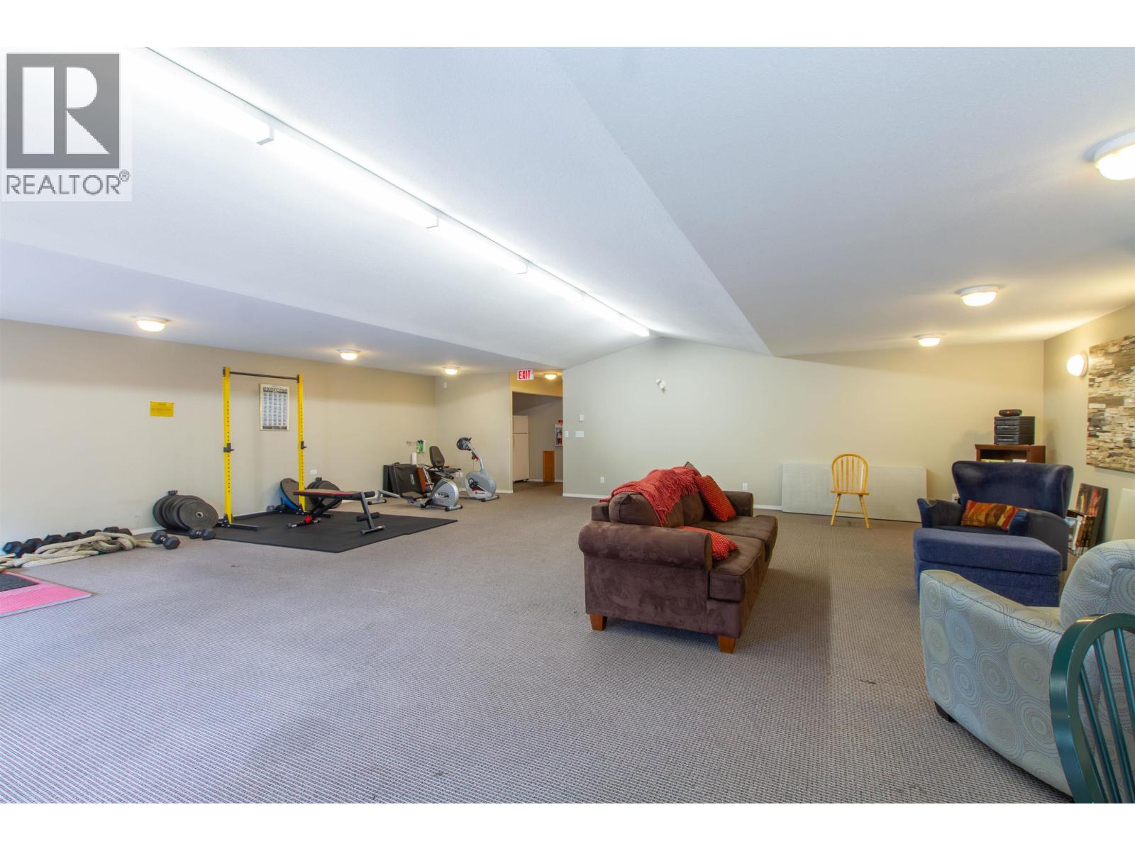 310 1466 PEMBERTON AVENUE, Squamish