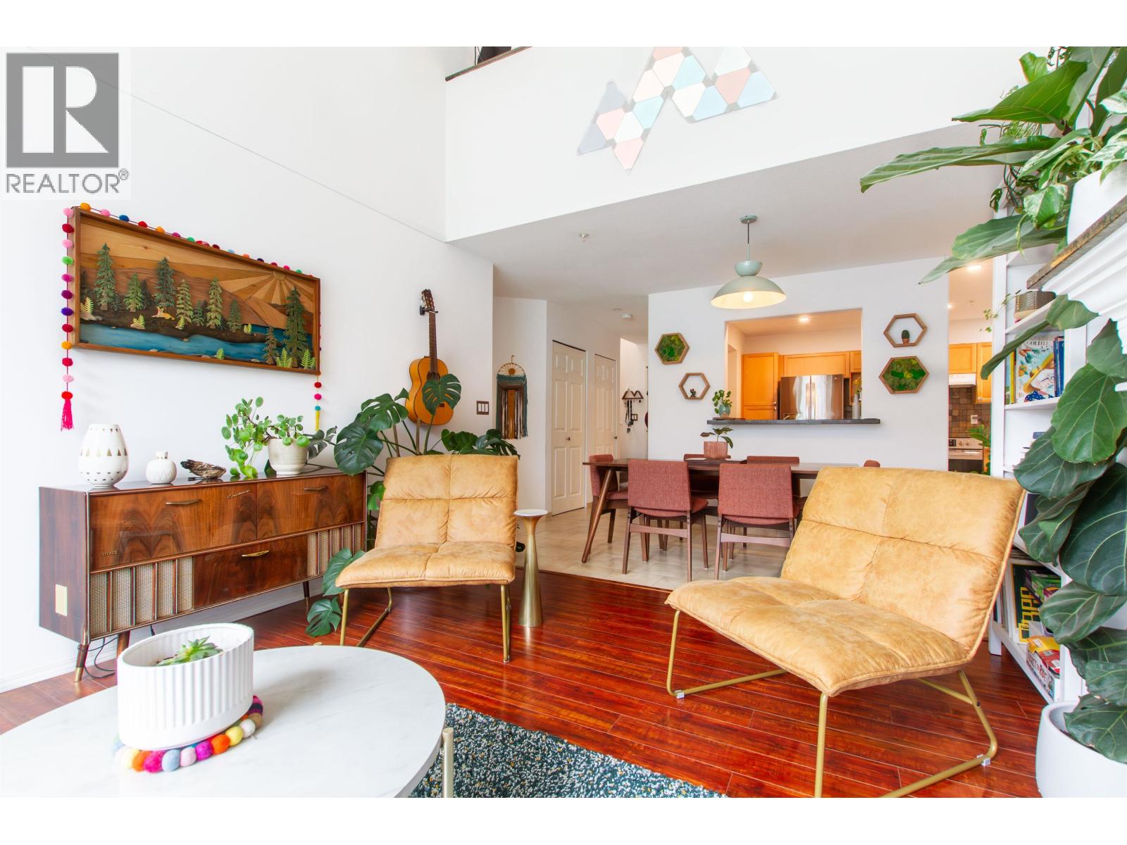 310 1466 PEMBERTON AVENUE, Squamish