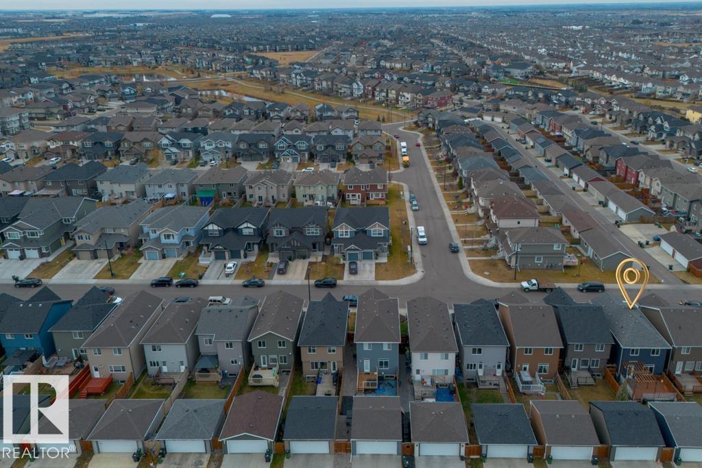 2031 52 ST SW SW, Edmonton