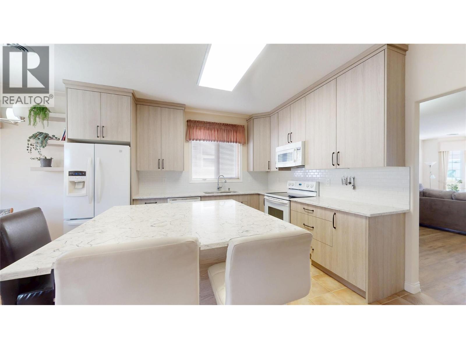 204 3360 Old Okanagan Highway, West Kelowna