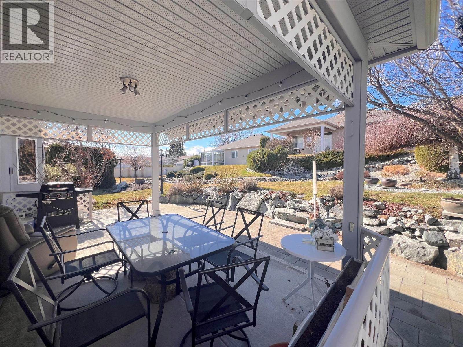 204 3360 Old Okanagan Highway, West Kelowna