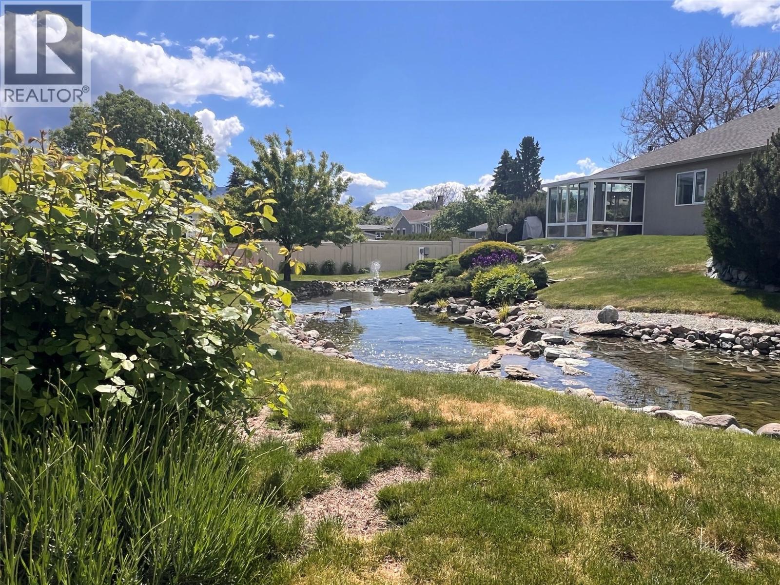 204 3360 Old Okanagan Highway, West Kelowna