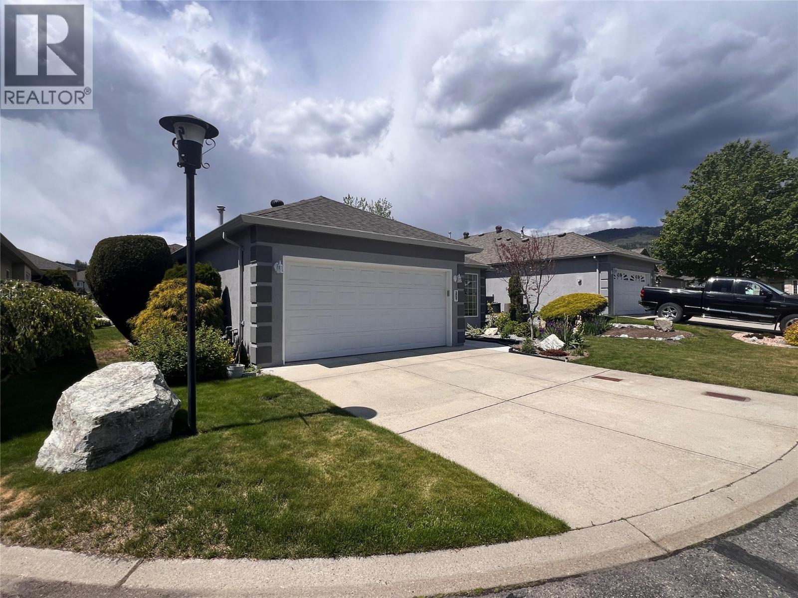 204 3360 Old Okanagan Highway, West Kelowna