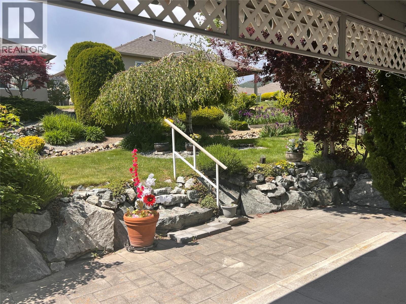 204 3360 Old Okanagan Highway, West Kelowna