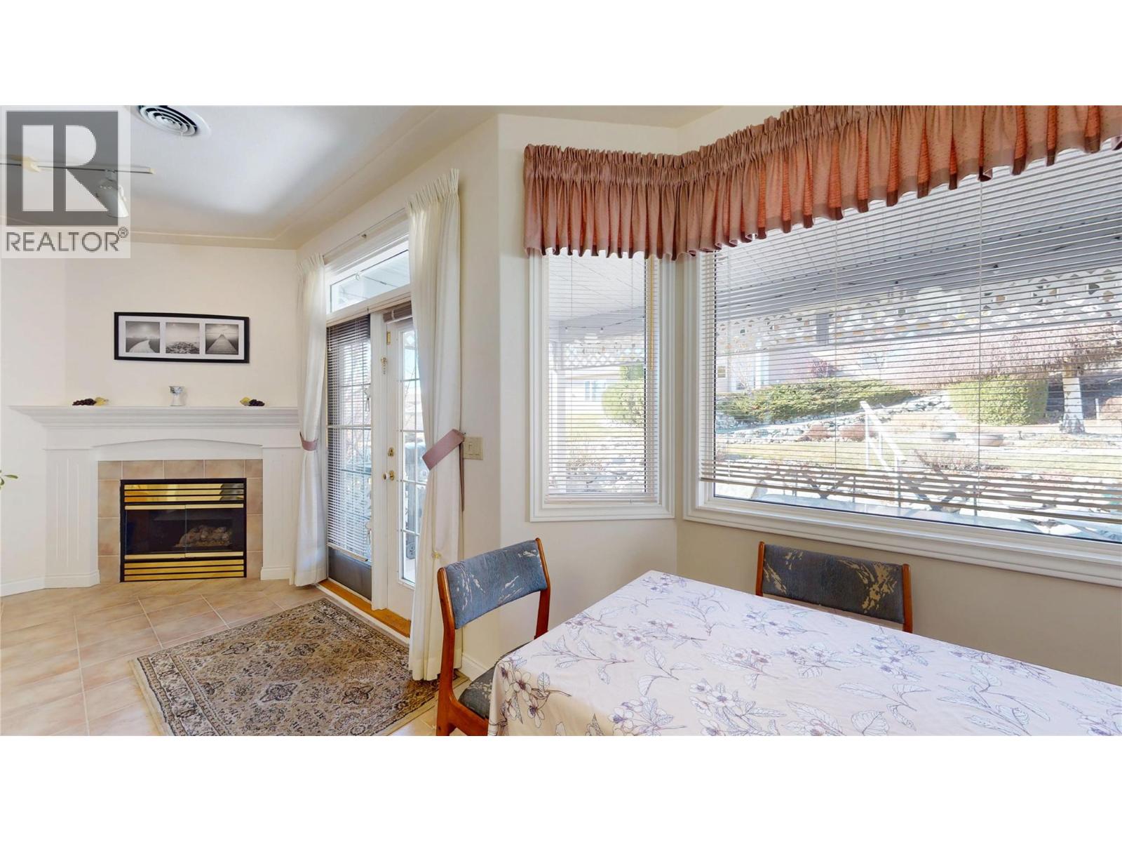 204 3360 Old Okanagan Highway, West Kelowna