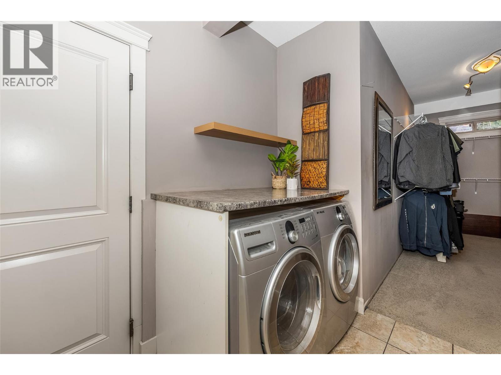  1998 Hidden Ridge Place, Kelowna