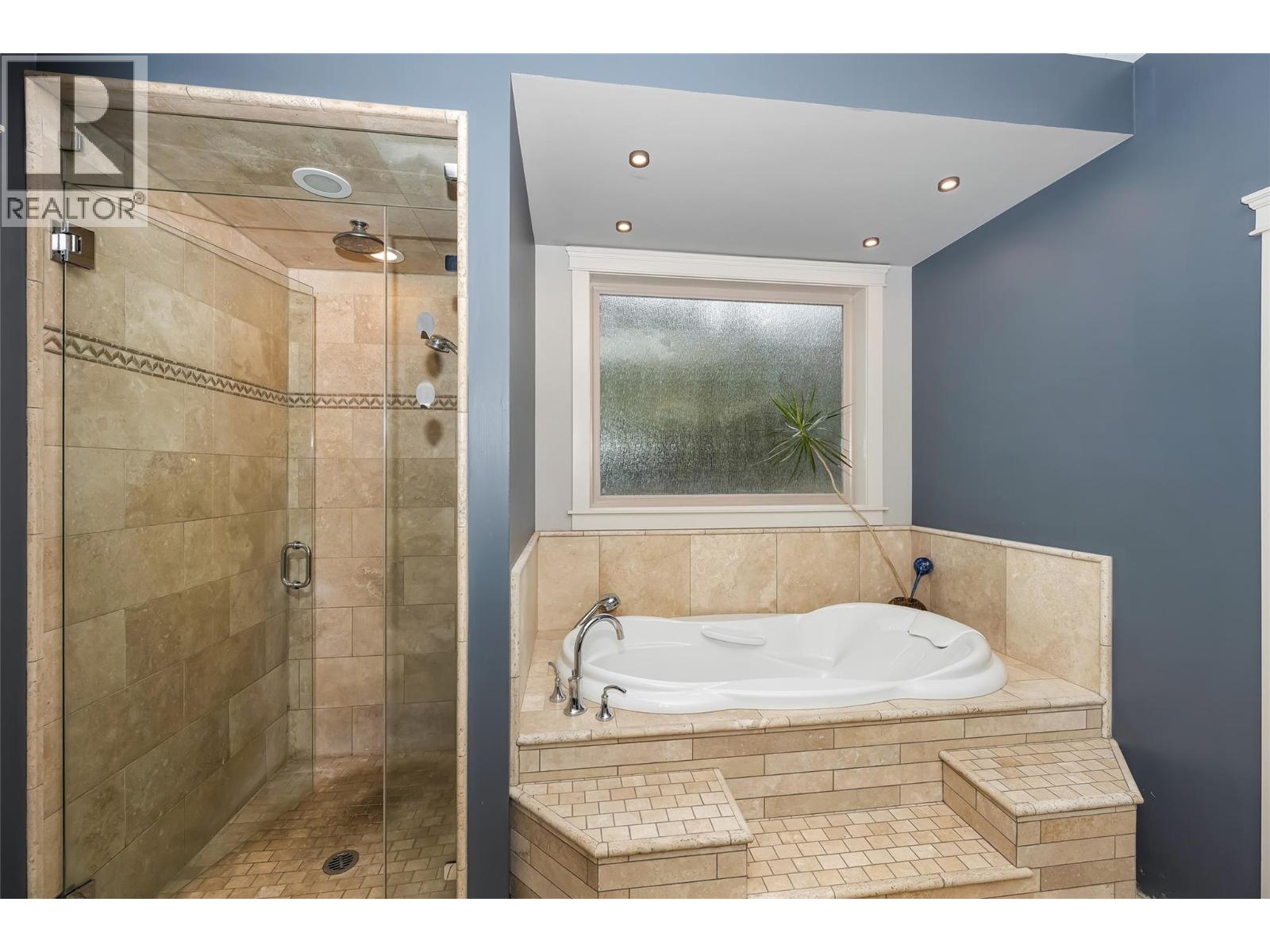  1998 Hidden Ridge Place, Kelowna