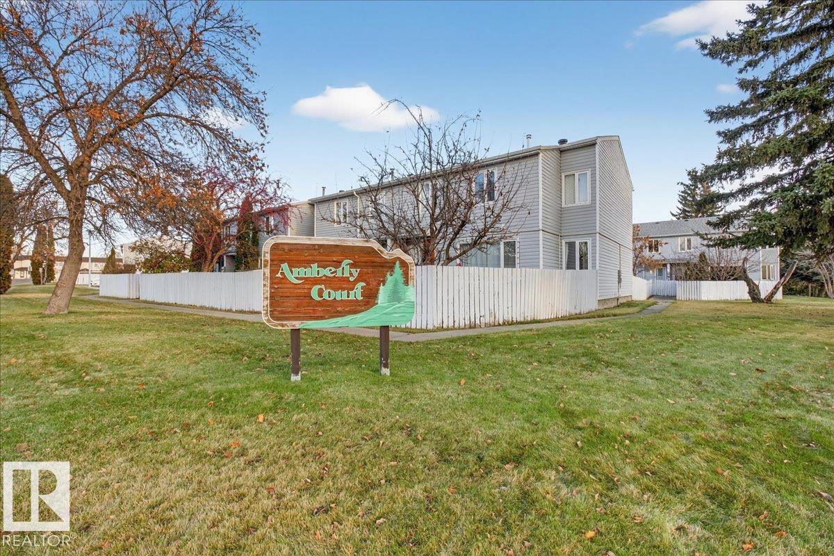 33 AMBERLY CO NW, Edmonton