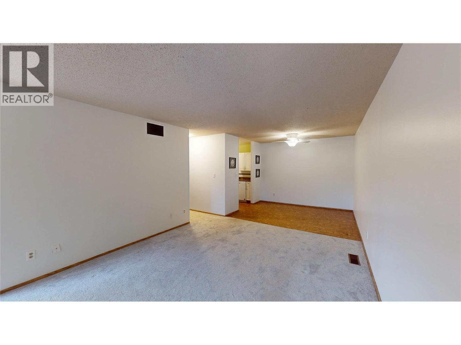 2365 12 Street N Unit# 203, Cranbrook