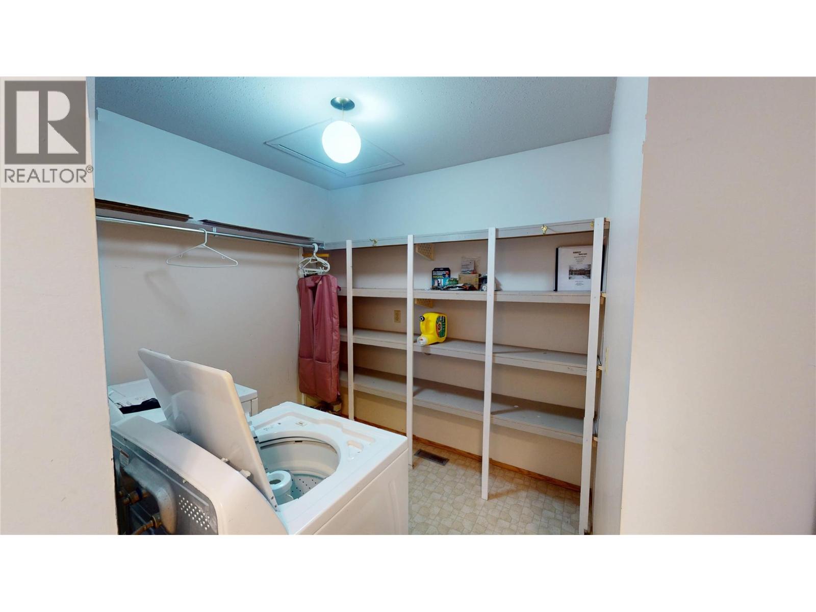 2365 12 Street N Unit# 203, Cranbrook