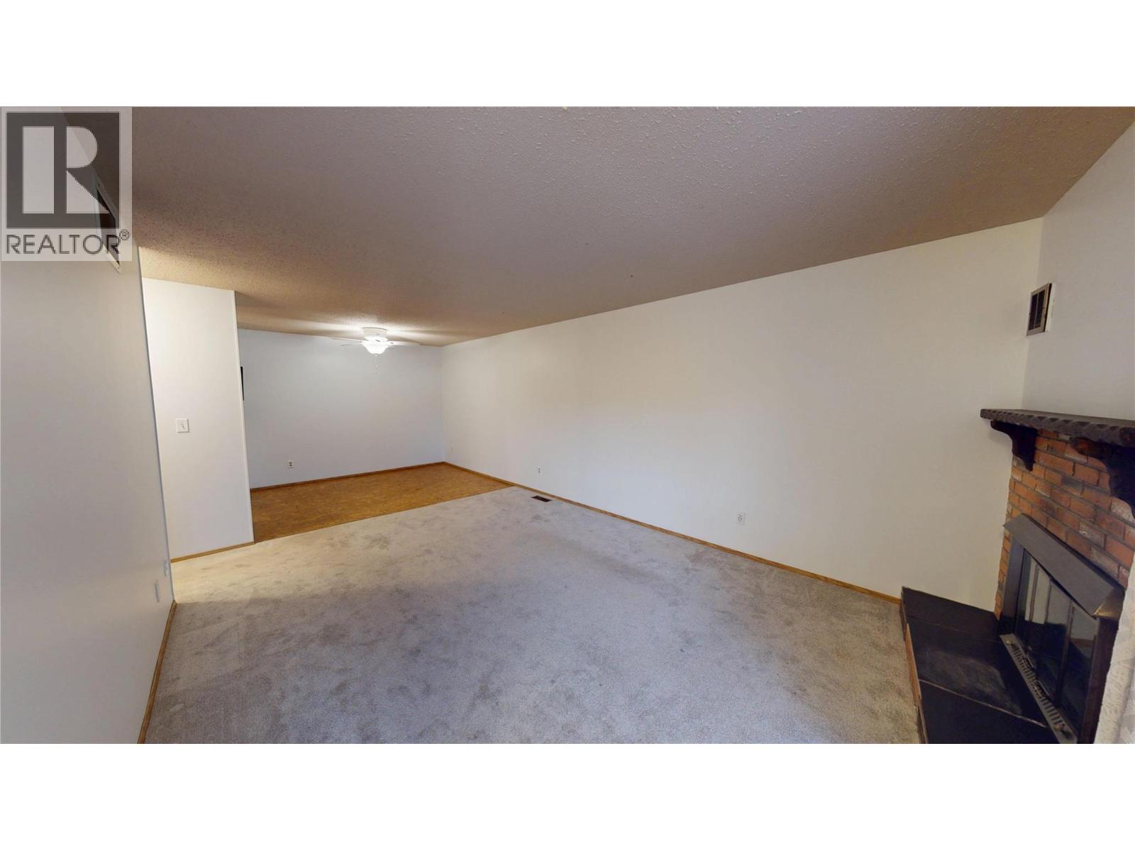 2365 12 Street N Unit# 203, Cranbrook