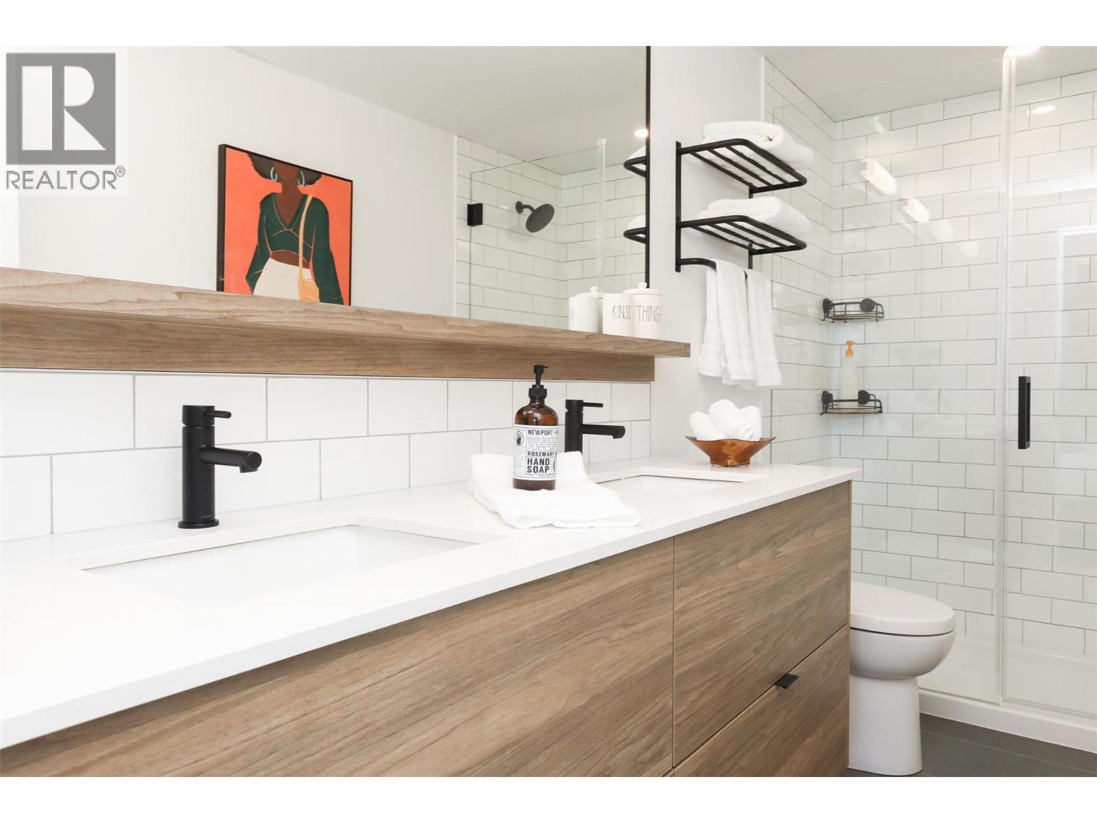 2307 1471 St. Paul Street, Kelowna