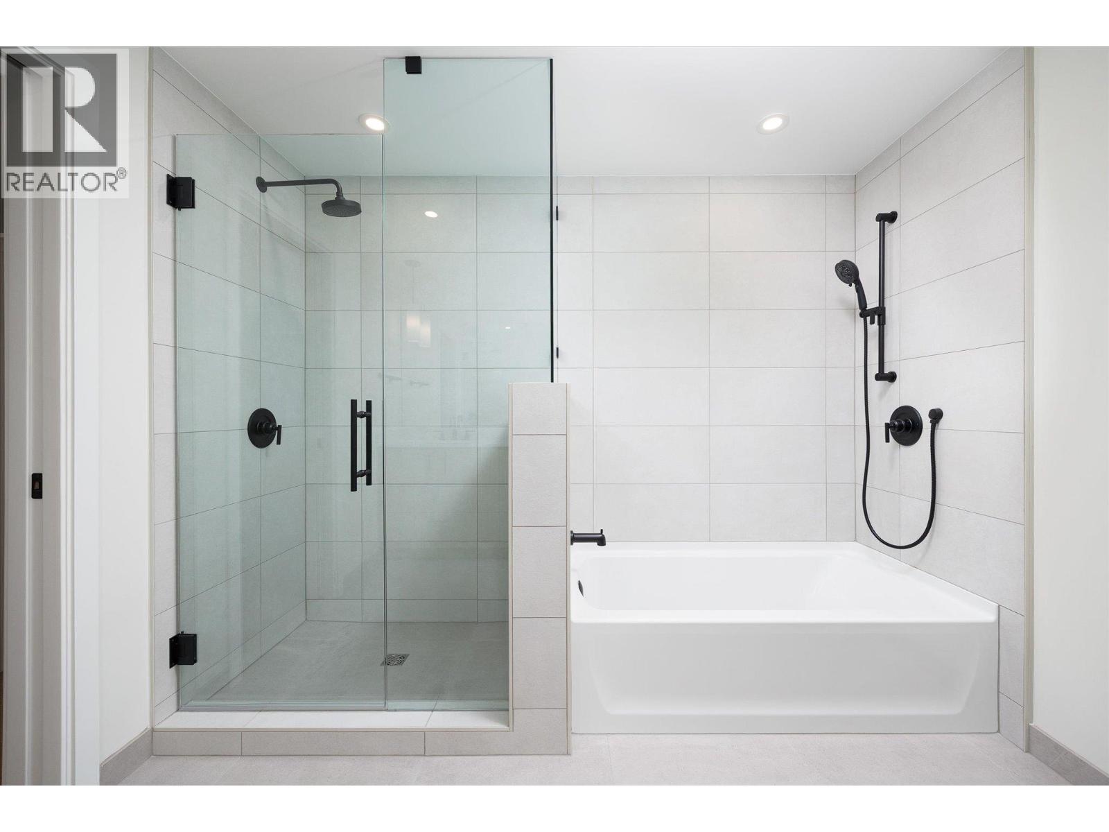 9654 Benchland Drive Unit# 601, Lake Country