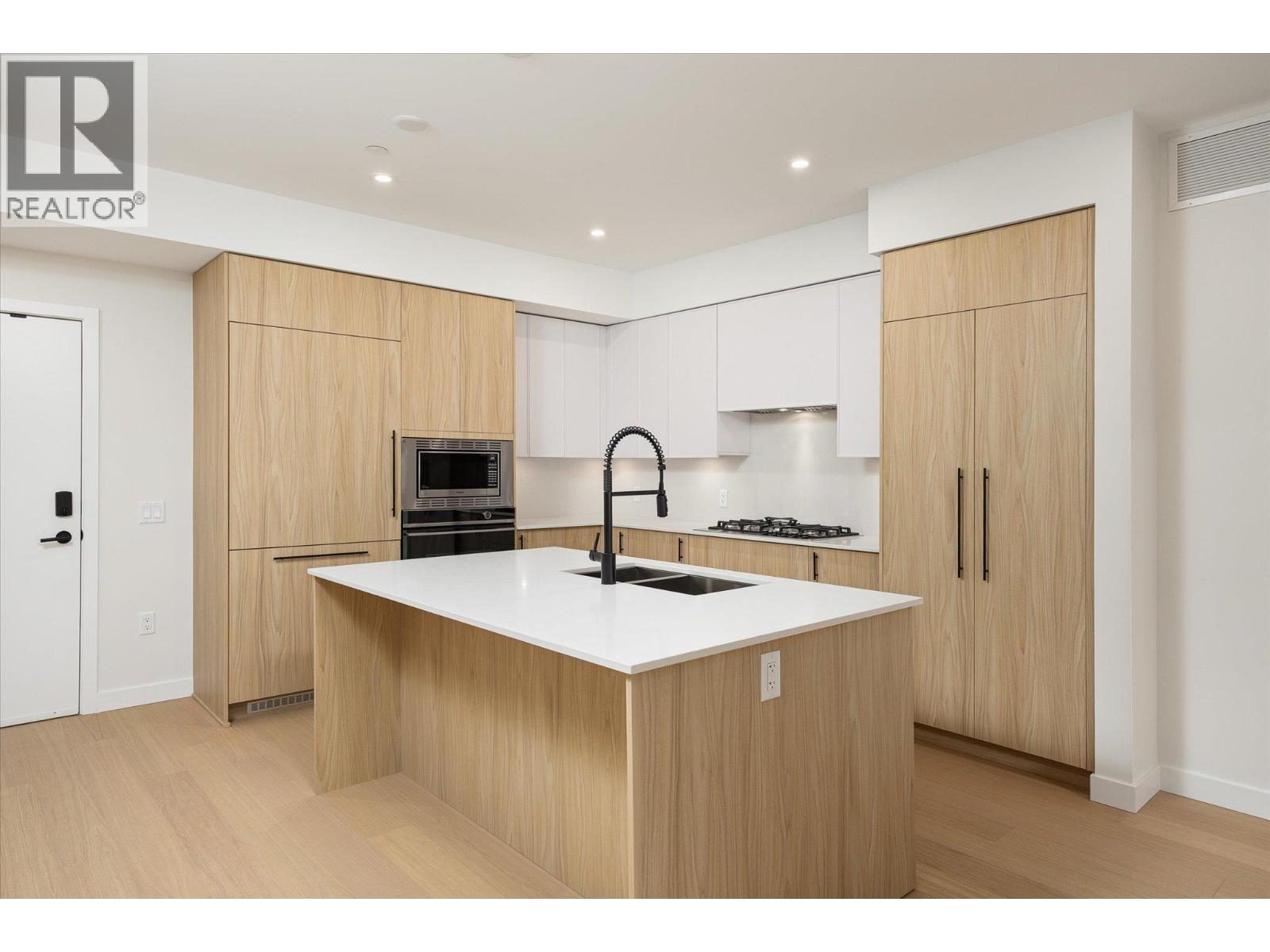 9654 Benchland Drive Unit# 601, Lake Country