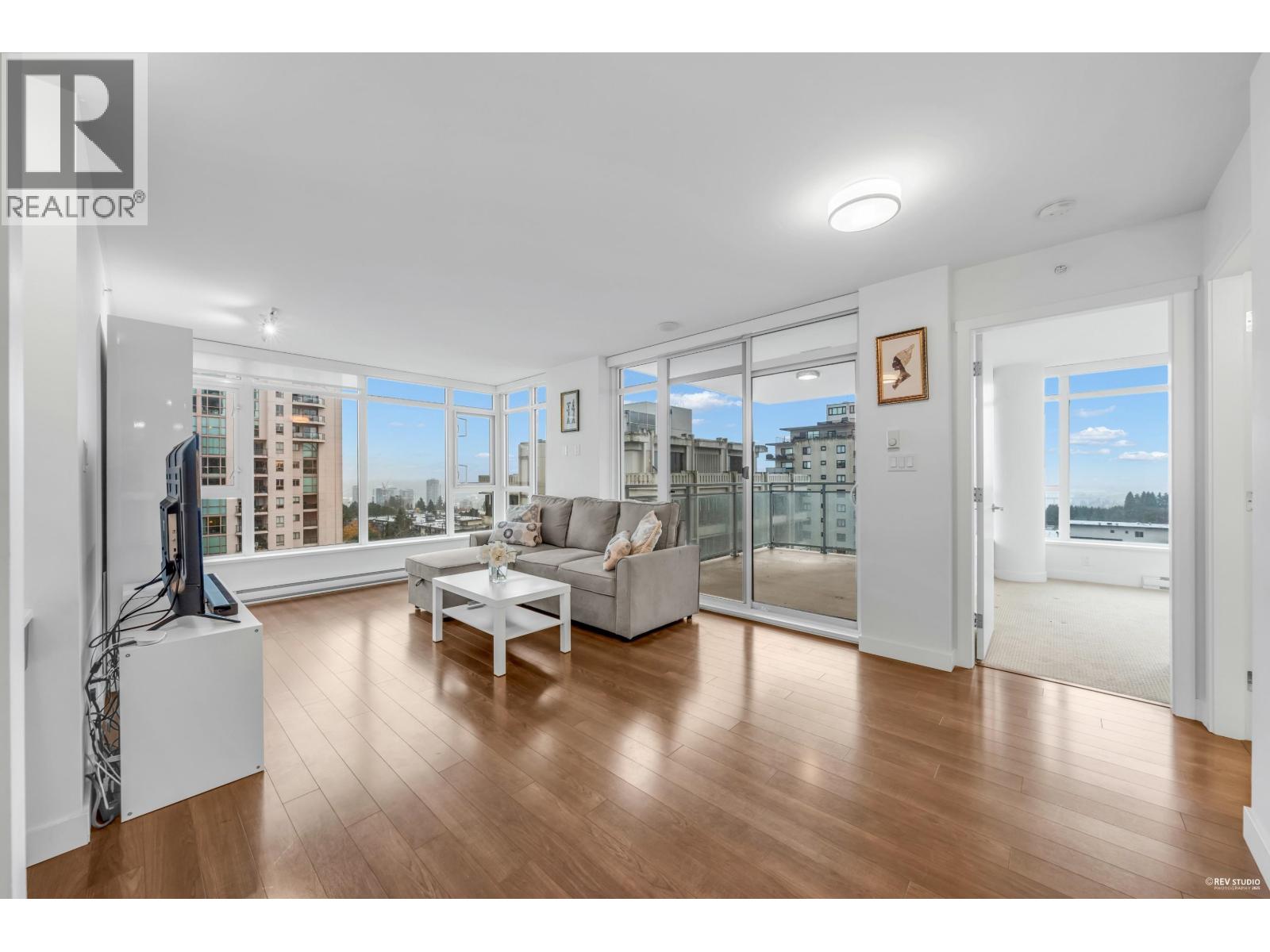 903 608 BELMONT Street - photo 2