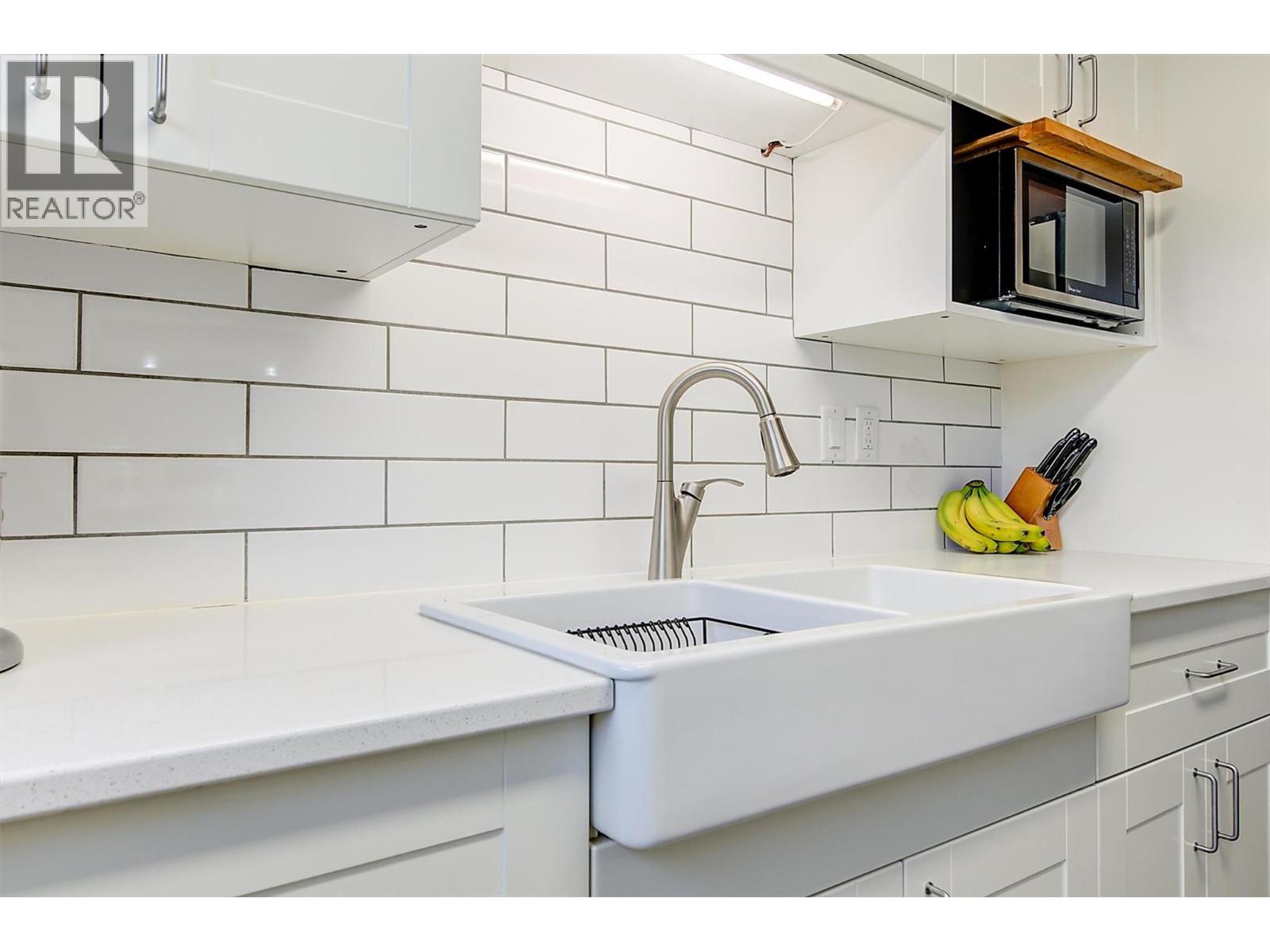  994 Tronson Drive, Kelowna