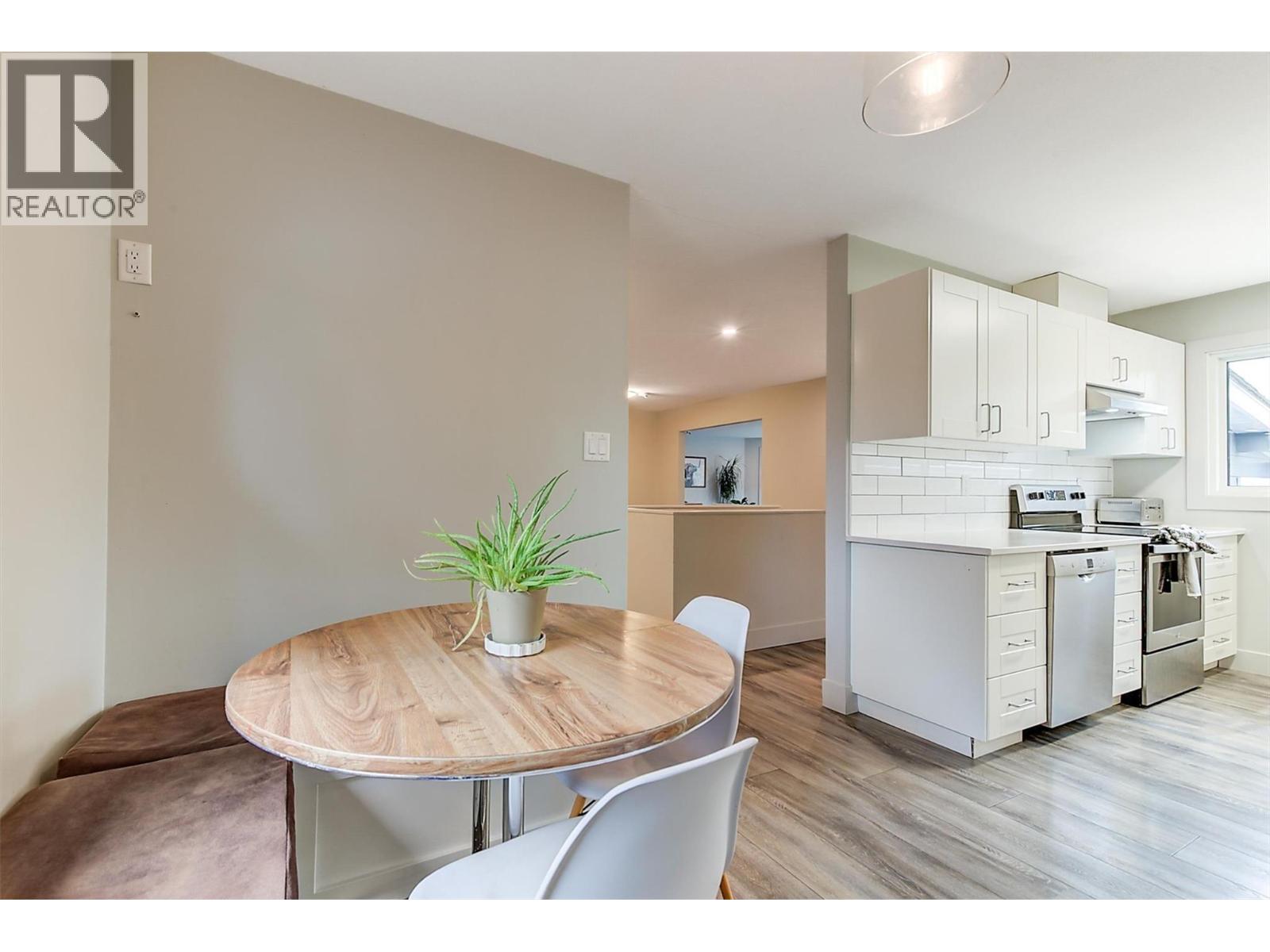  994 Tronson Drive, Kelowna