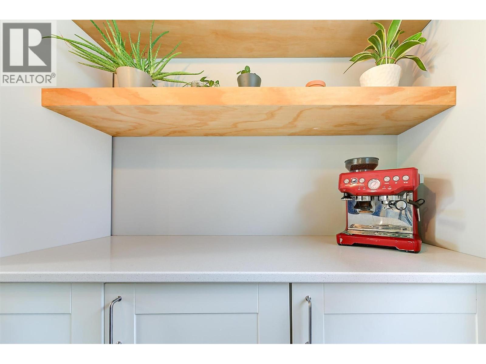  994 Tronson Drive, Kelowna