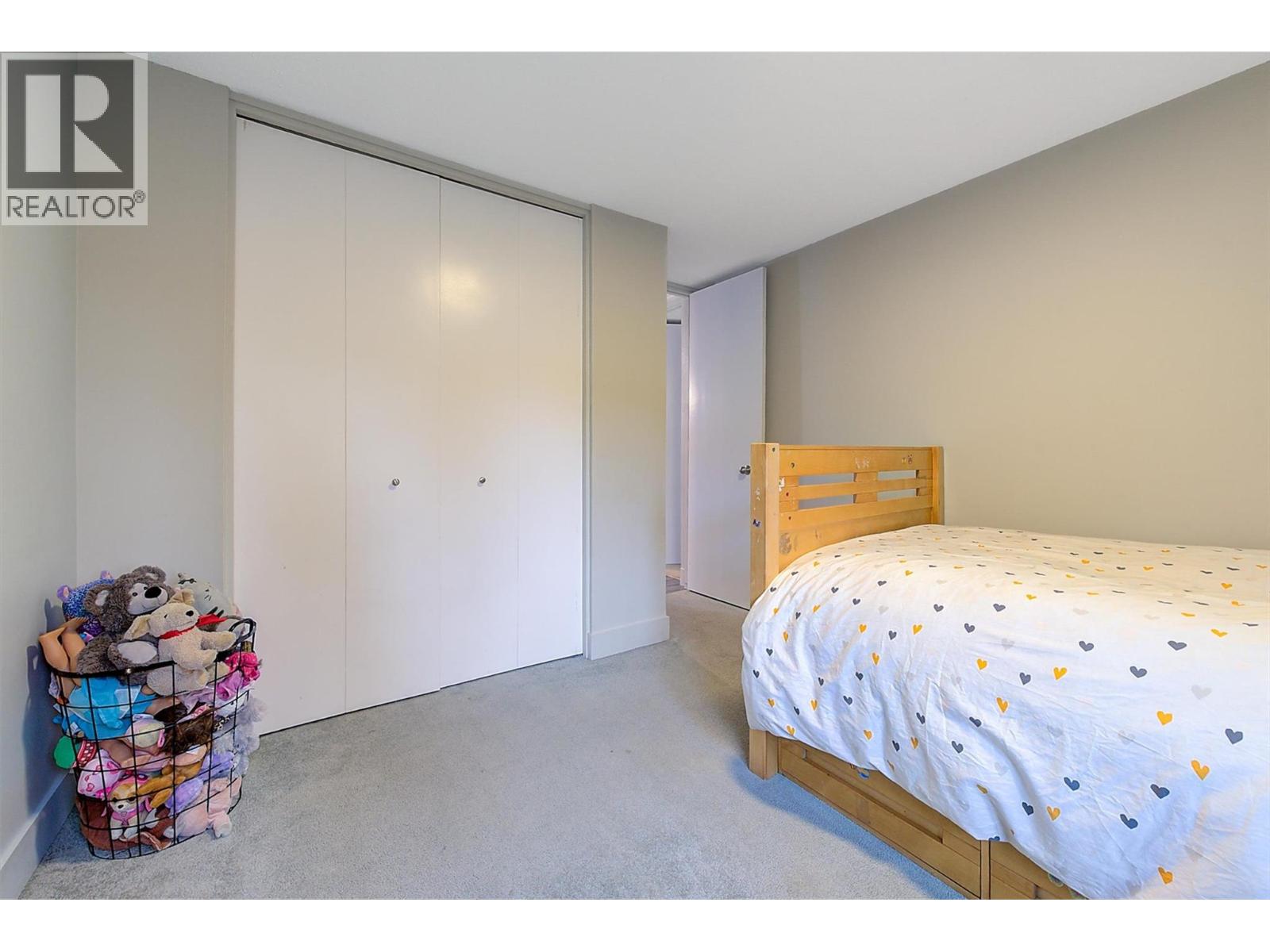  994 Tronson Drive, Kelowna