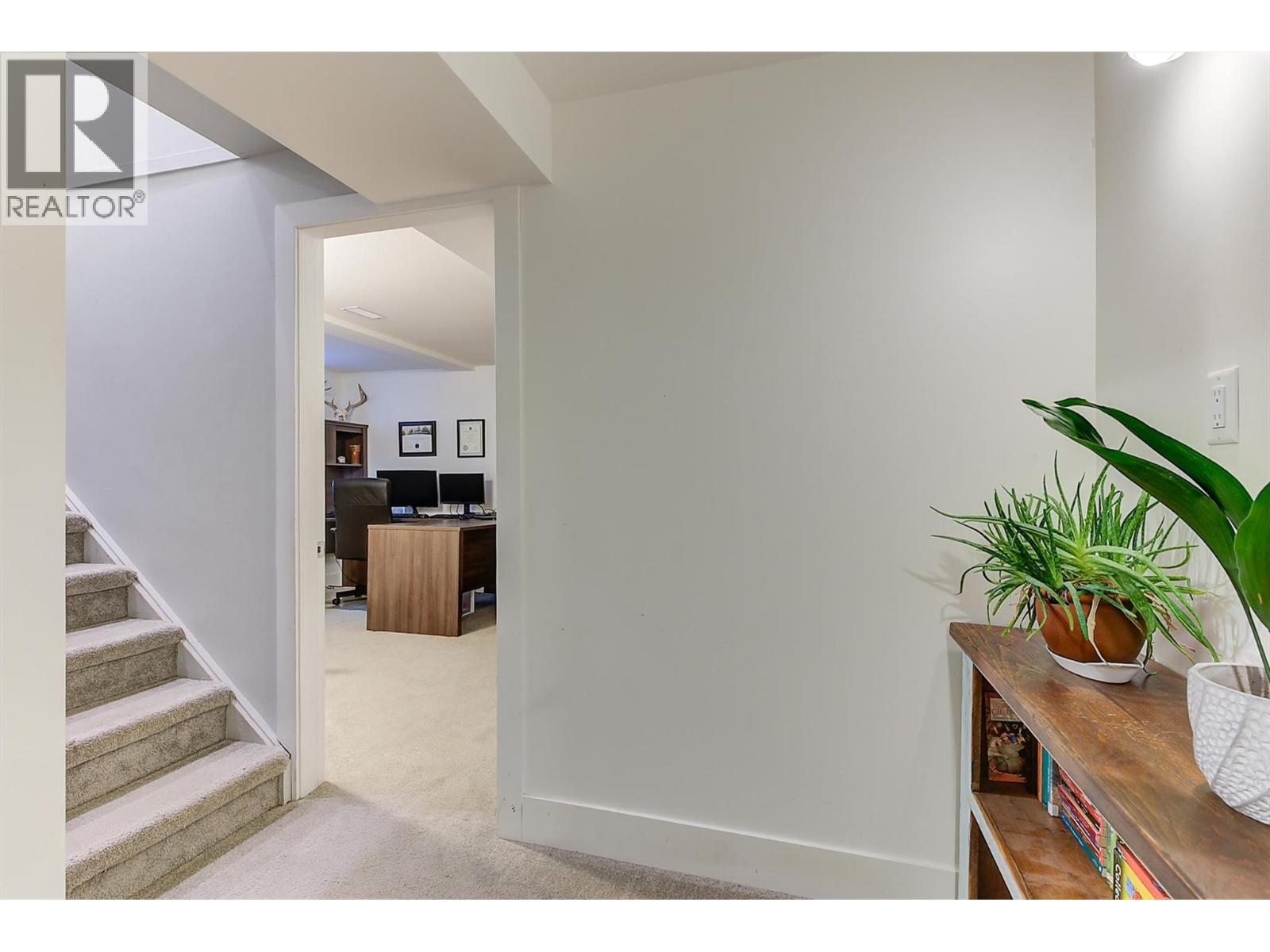  994 Tronson Drive, Kelowna