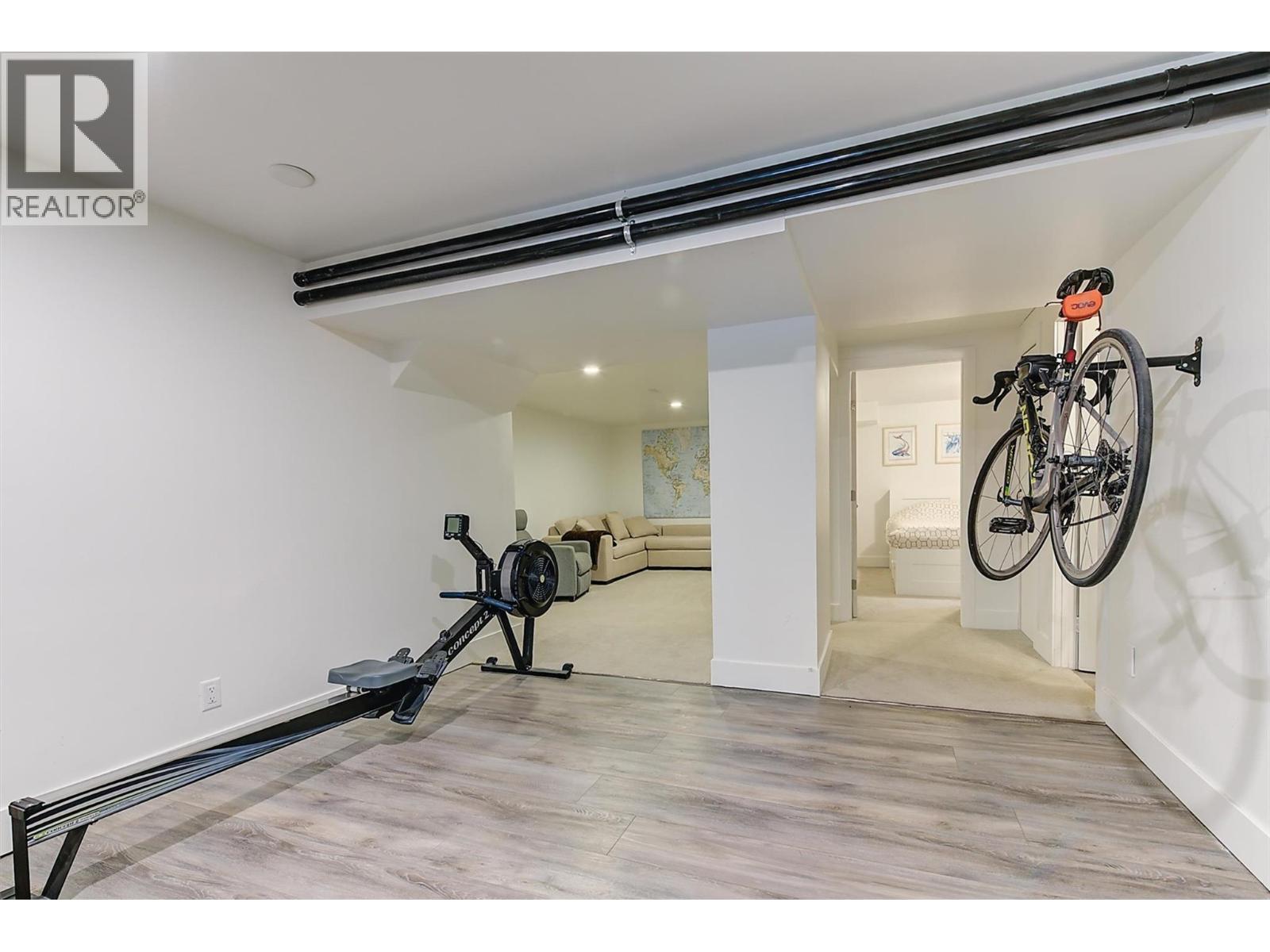  994 Tronson Drive, Kelowna