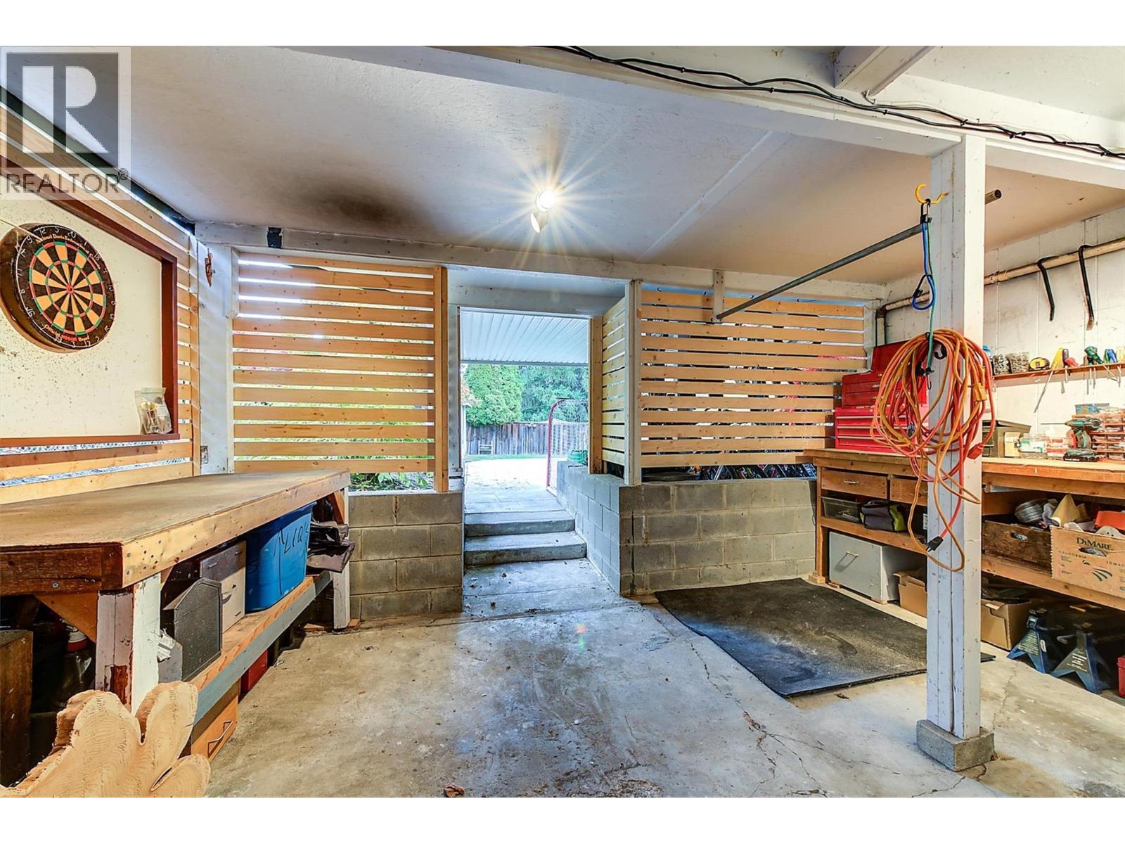  994 Tronson Drive, Kelowna