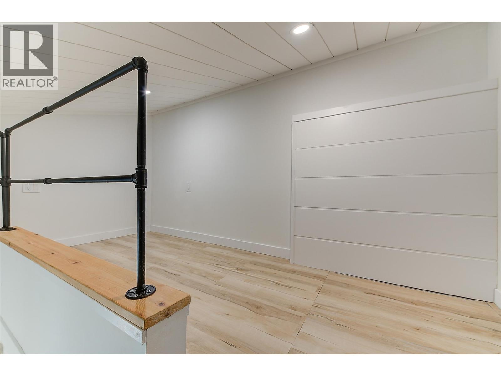  994 Tronson Drive, Kelowna