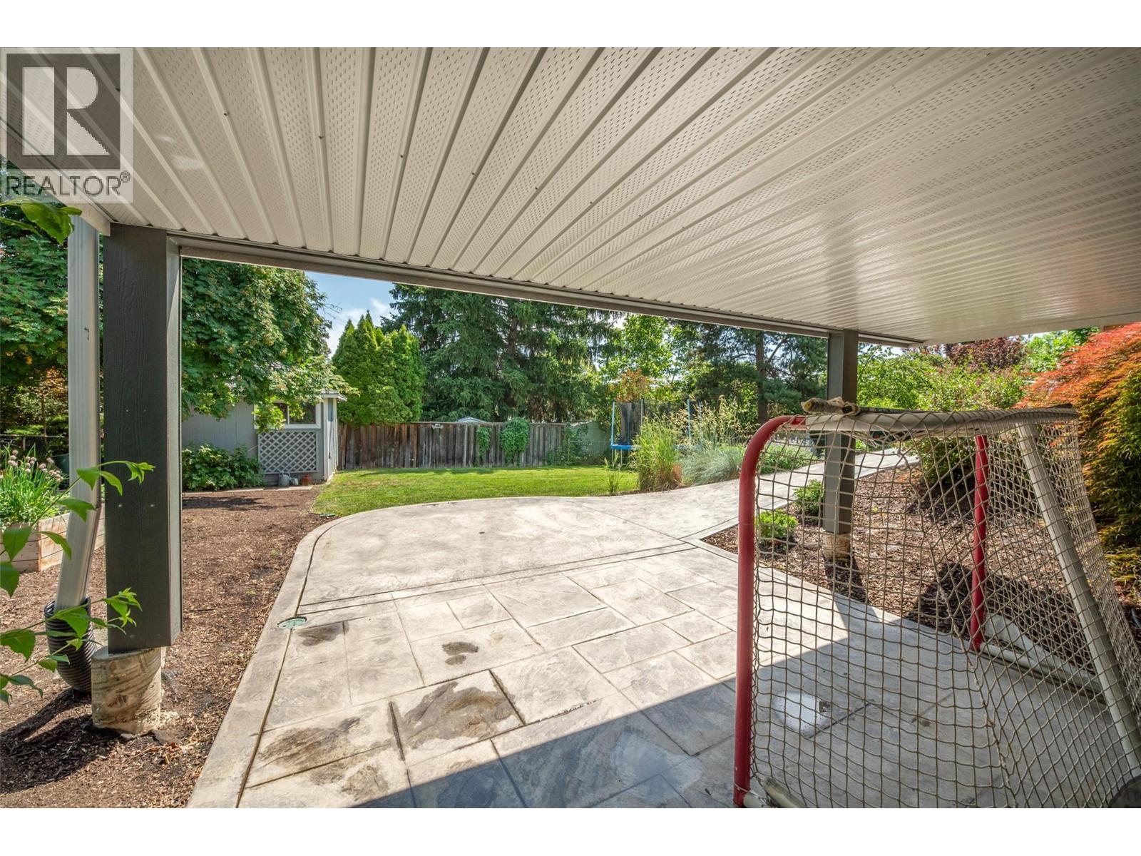  994 Tronson Drive, Kelowna