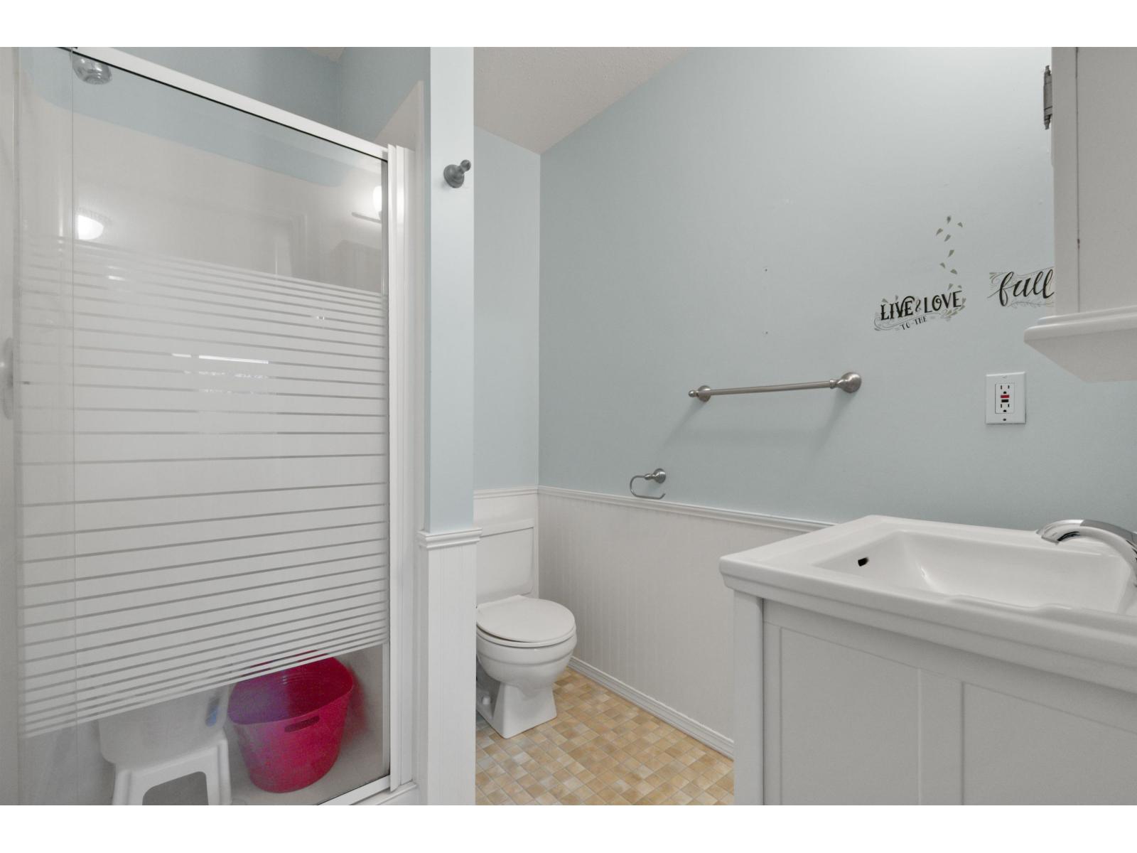 4 46375 CESSNA DRIVE, Chilliwack Proper South, Chilliwack