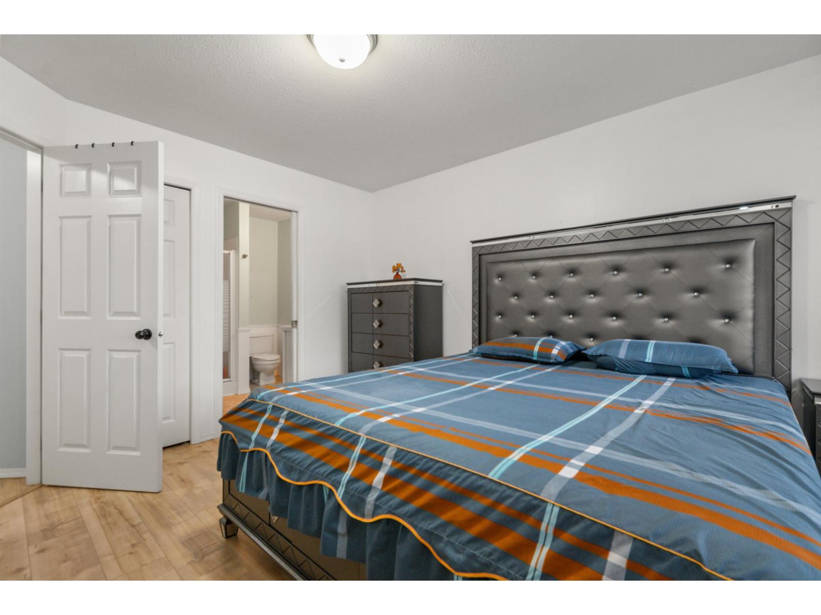 4 46375 CESSNA DRIVE, Chilliwack Proper South, Chilliwack