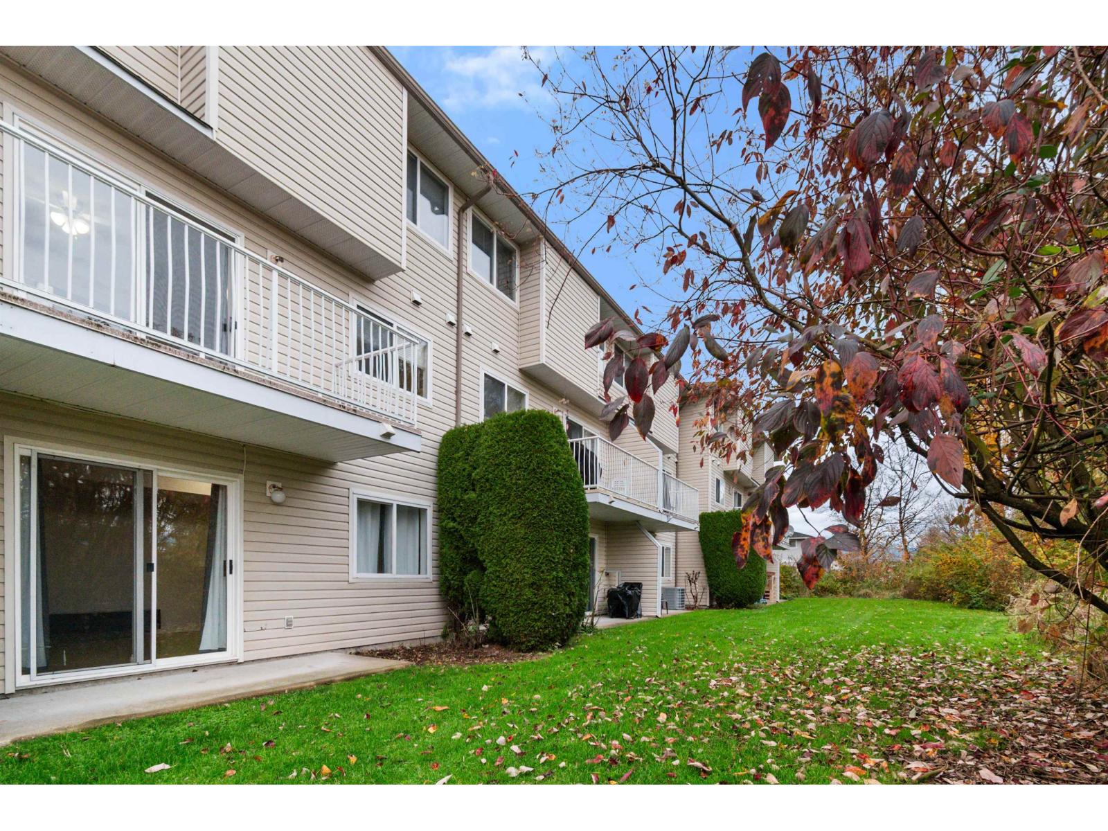 4 46375 CESSNA DRIVE, Chilliwack Proper South, Chilliwack