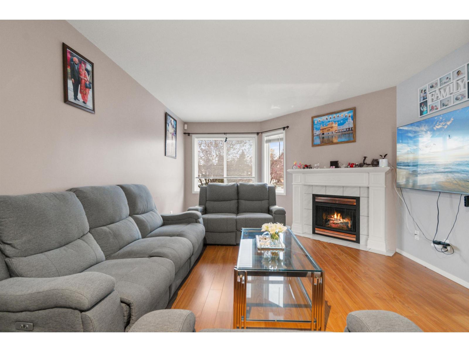 4 46375 CESSNA DRIVE, Chilliwack Proper South, Chilliwack