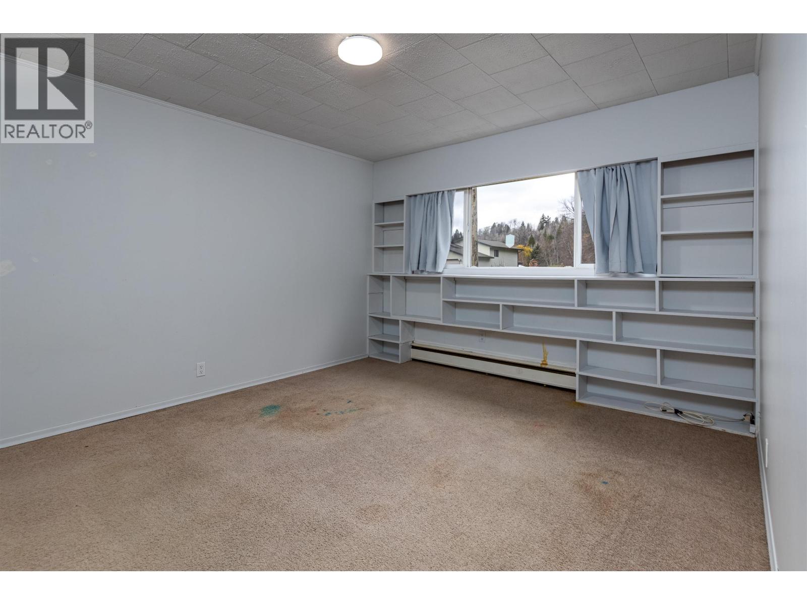 4611 MCCONNELL Avenue, Terrace