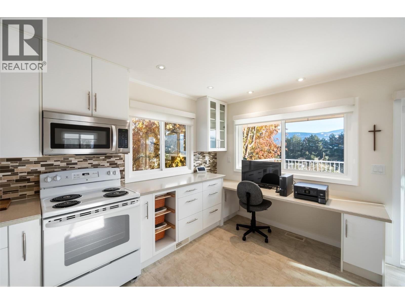  901 Newton Drive, Penticton