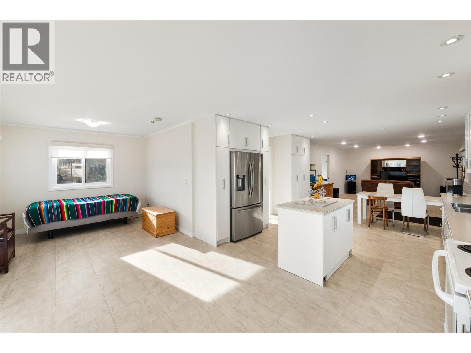  901 Newton Drive, Penticton