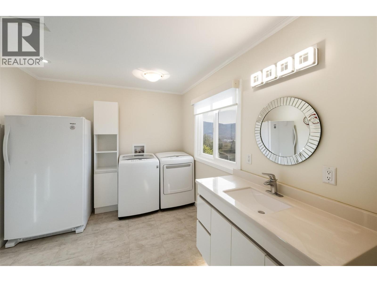  901 Newton Drive, Penticton