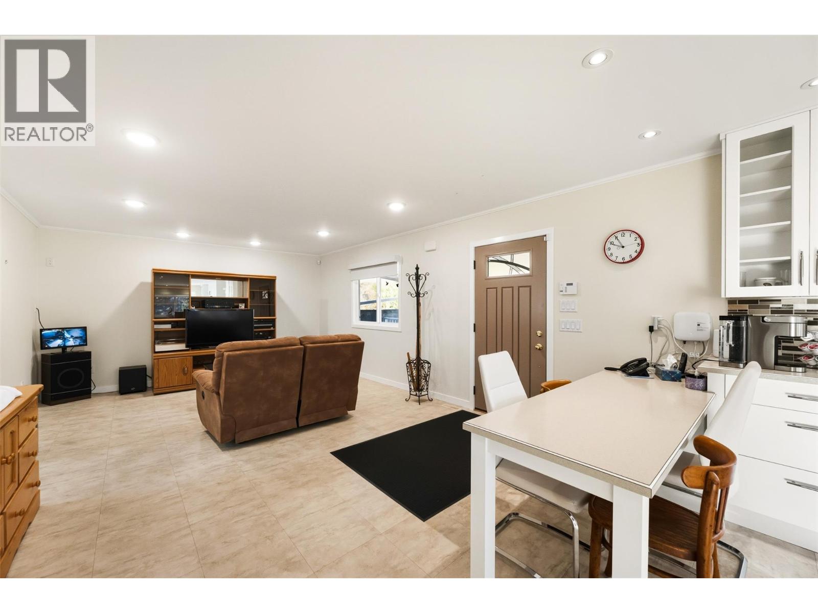  901 Newton Drive, Penticton