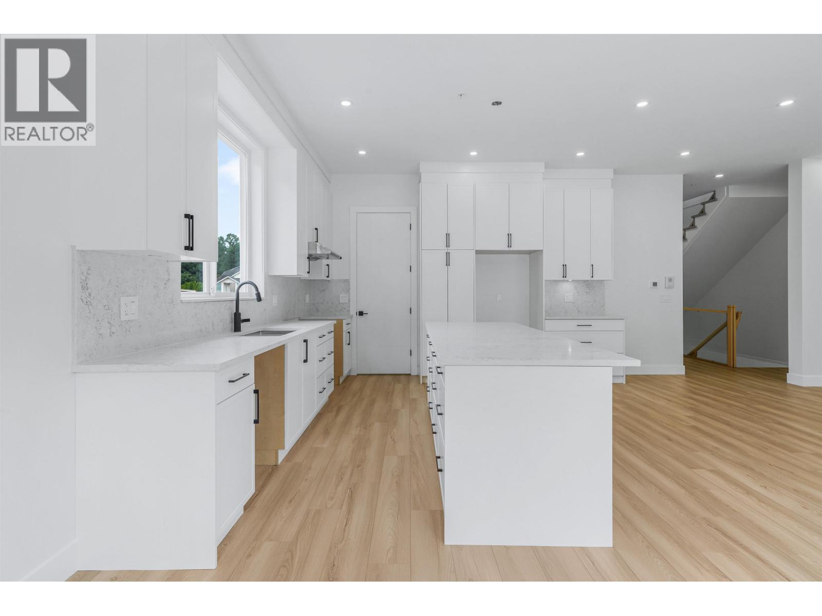 19098 DOERKSEN DRIVE, Pitt Meadows