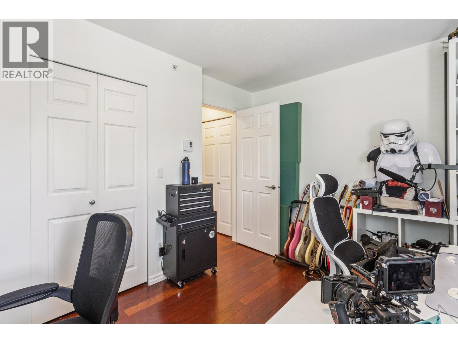 4 160 PEMBINA STREET, New Westminster