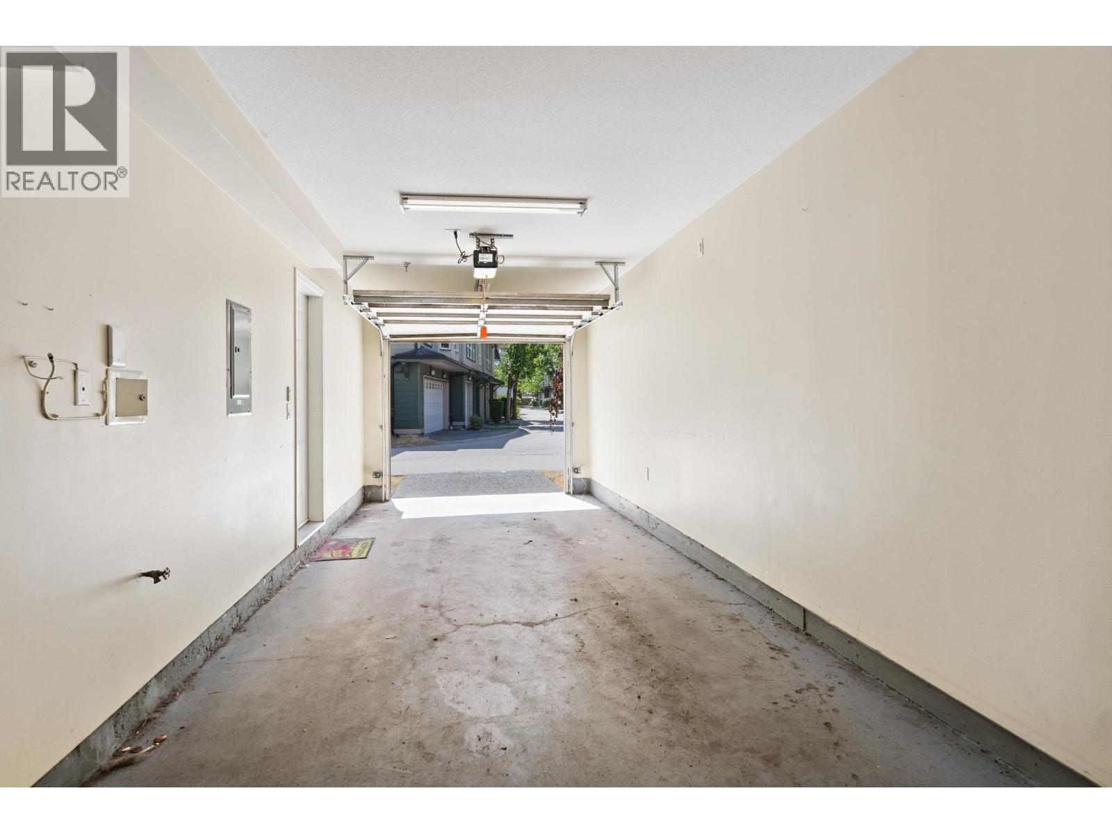 4 160 PEMBINA STREET, New Westminster