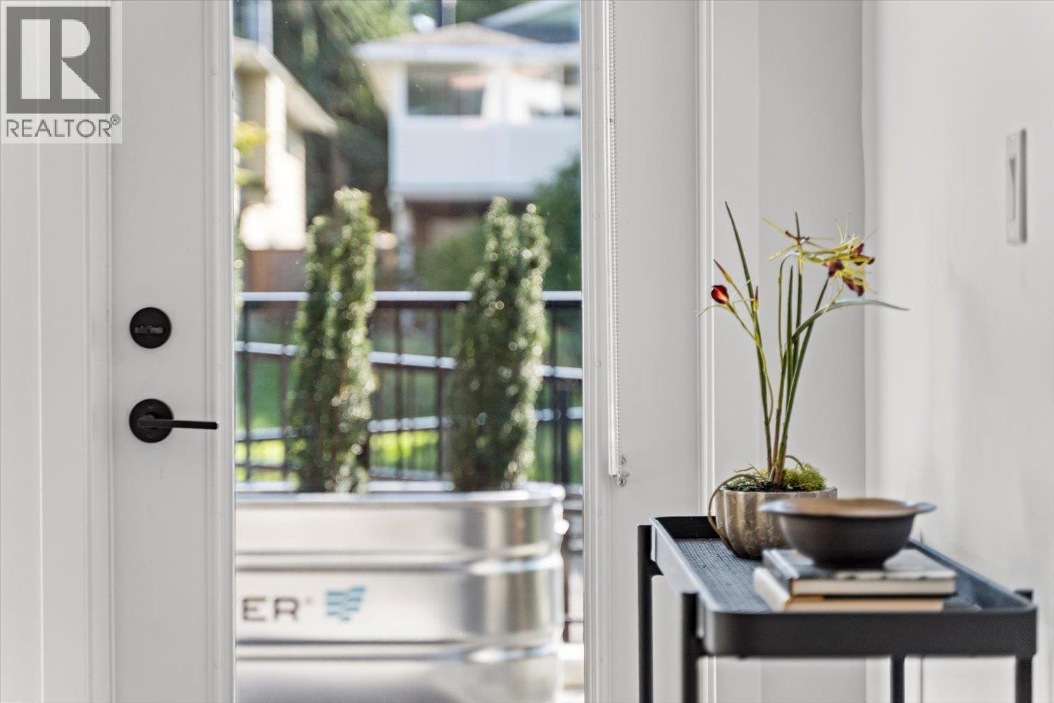 101 2277 HAWTHORNE AVENUE, Port Coquitlam