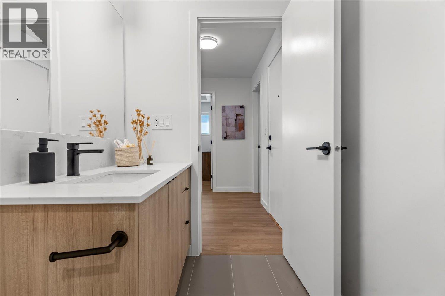 101 2277 HAWTHORNE AVENUE, Port Coquitlam