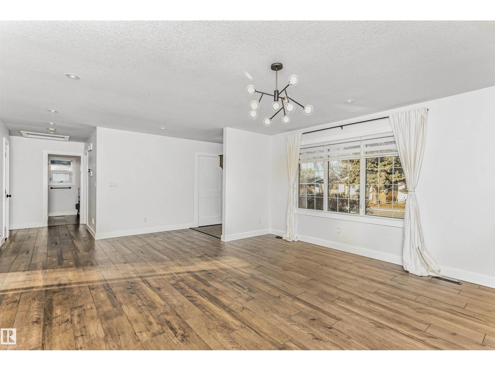 5403 102 AV NW, Edmonton