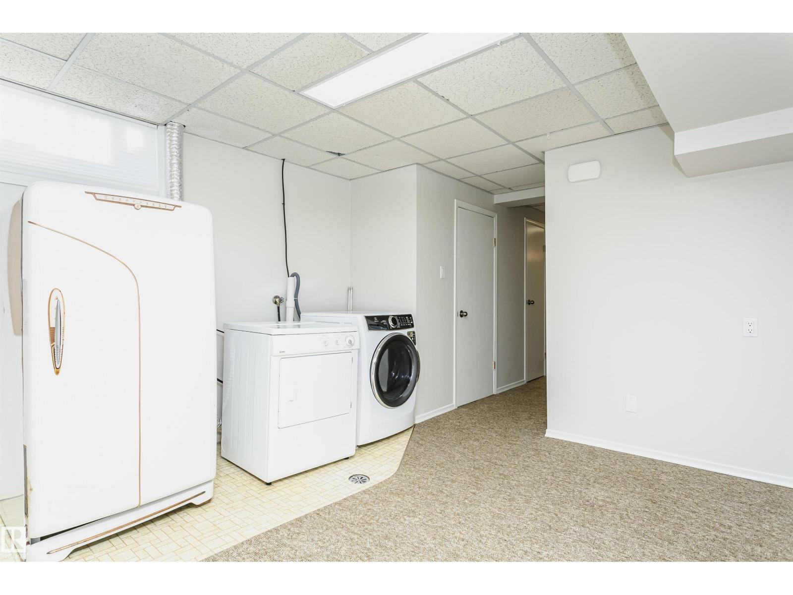 5403 102 AV NW, Edmonton