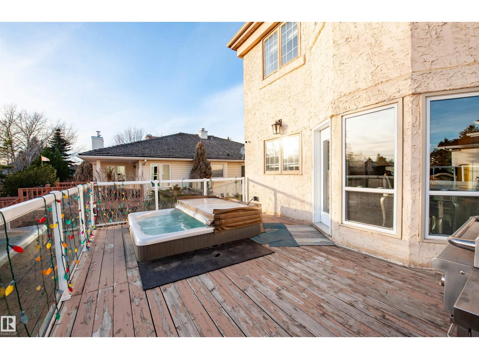 3215 44 AV NW, Edmonton