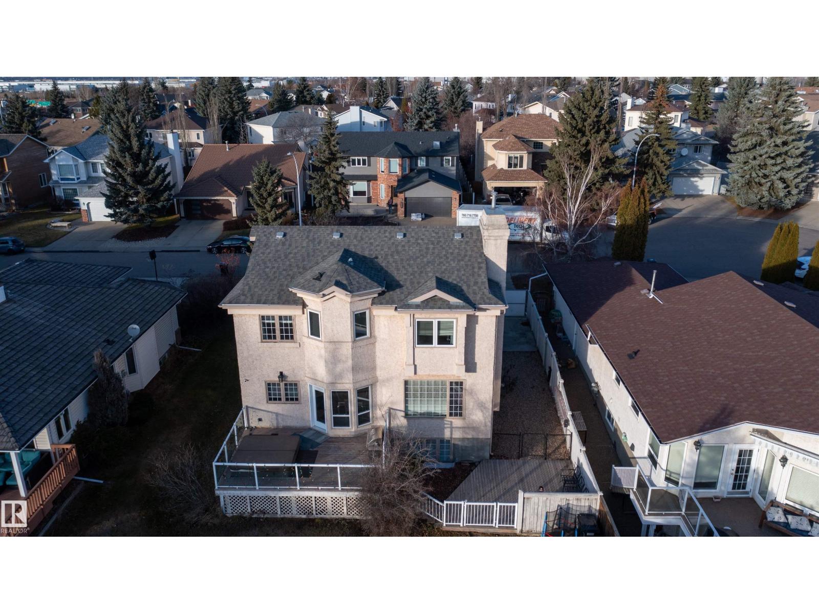 3215 44 AV NW, Edmonton