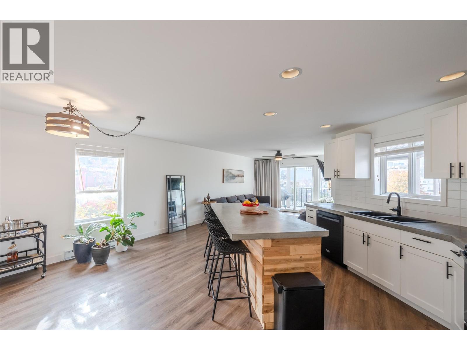 101 93 Van Horne Street, Penticton