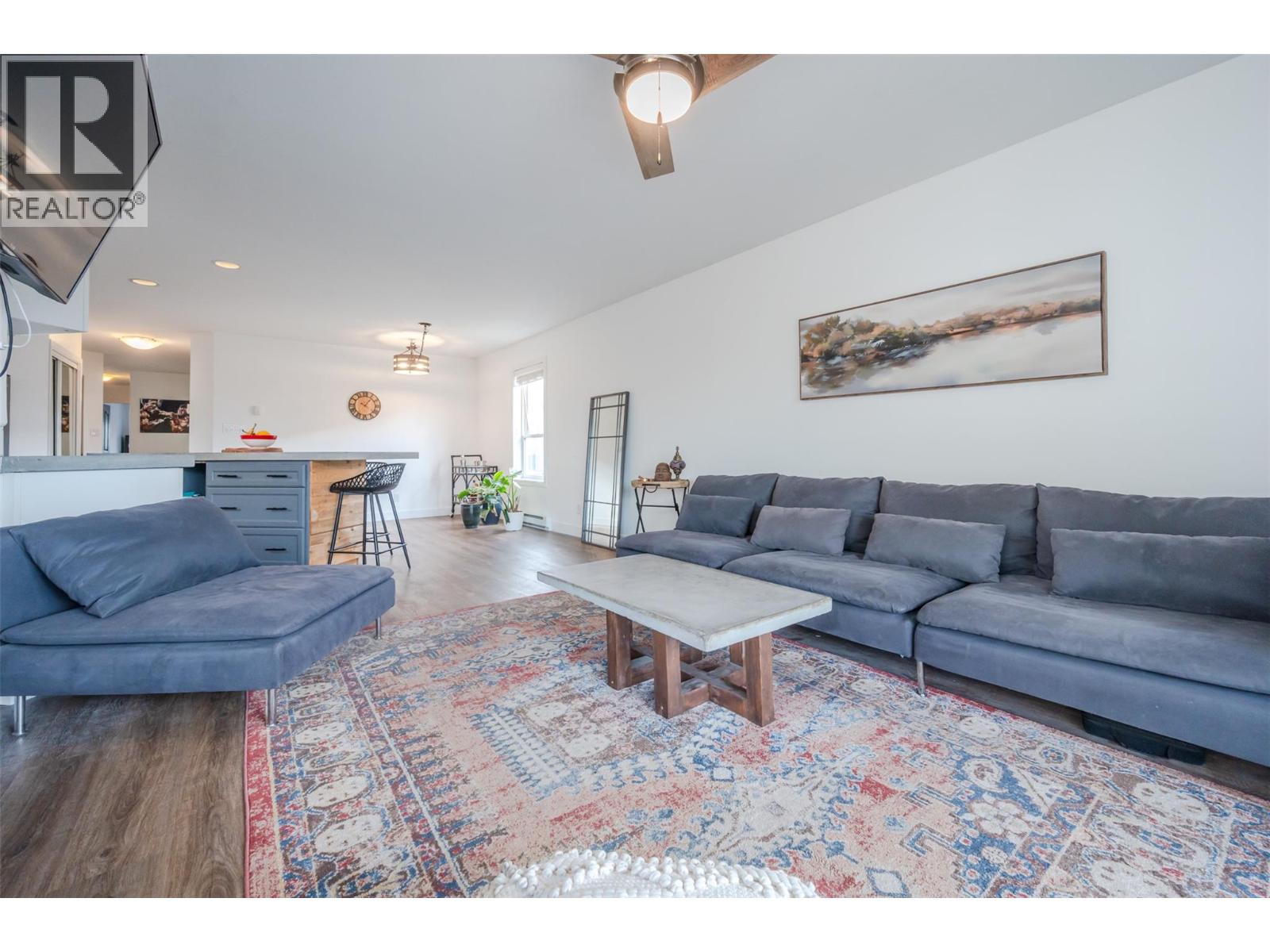 101 93 Van Horne Street, Penticton