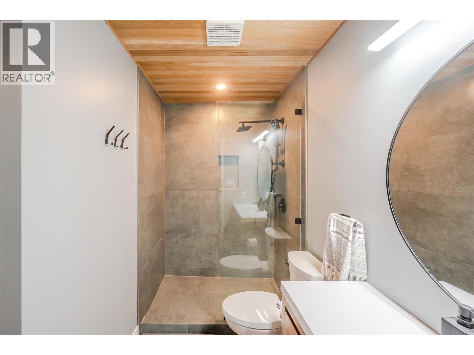 101 93 Van Horne Street, Penticton