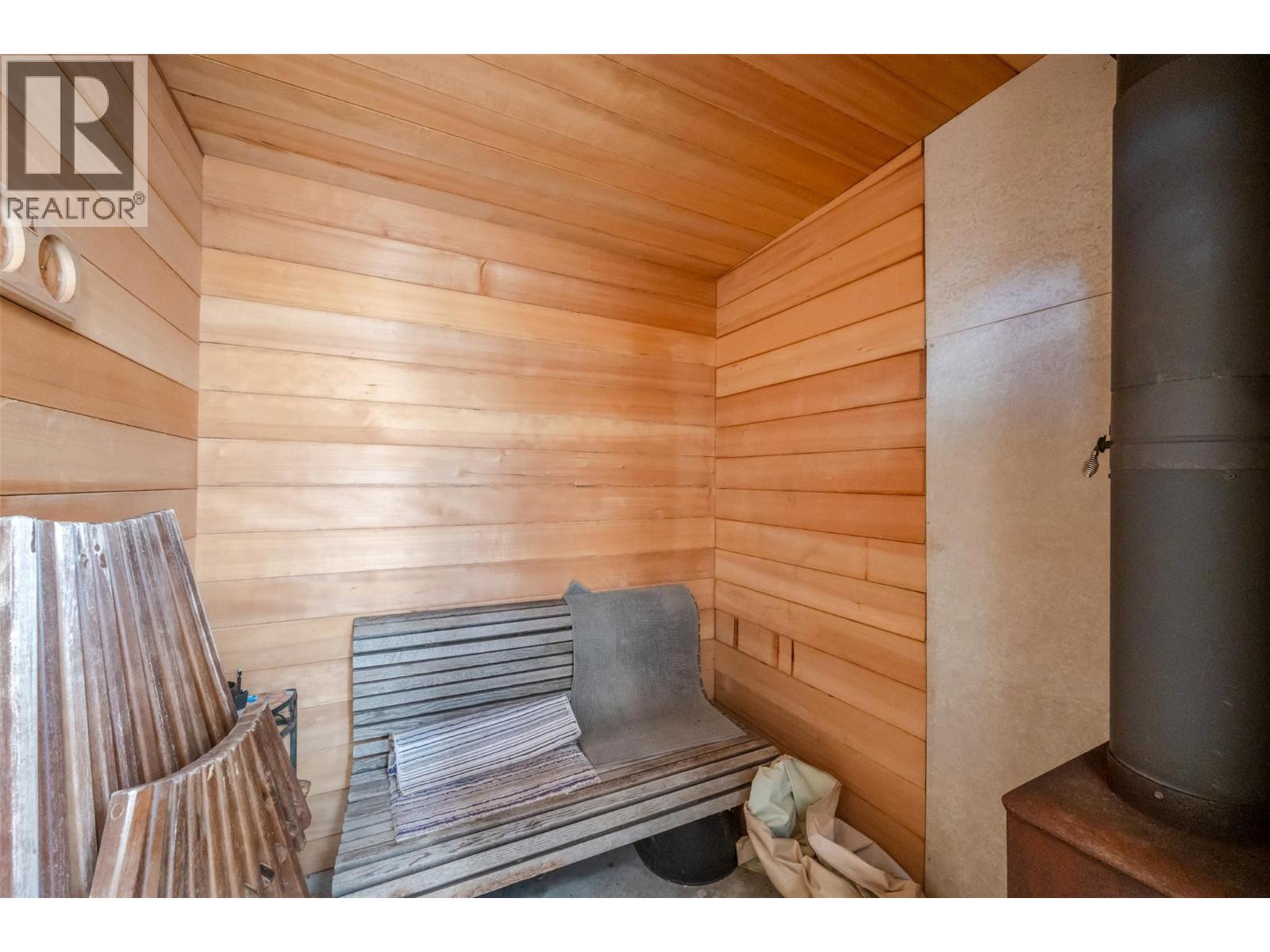 101 93 Van Horne Street, Penticton